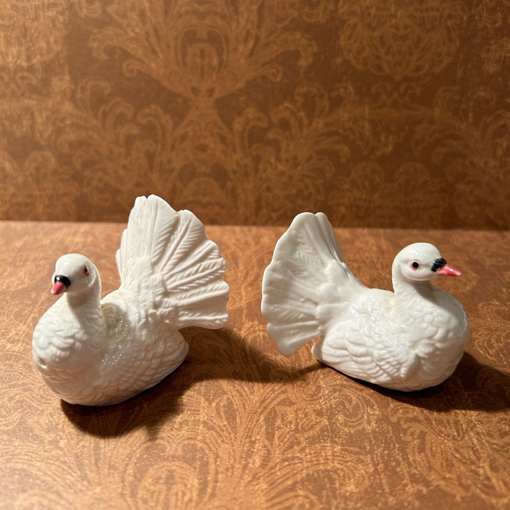 Vintage Turkey Salt & Pepper Shakers